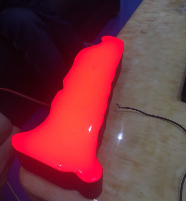 keo đổ chữ quảng cáo